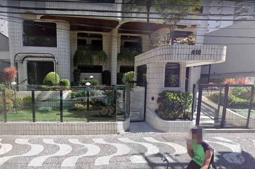 Menino de 11 anos morre ao cair de nono andar de prédio em Santos - Reprodução/Google Street View