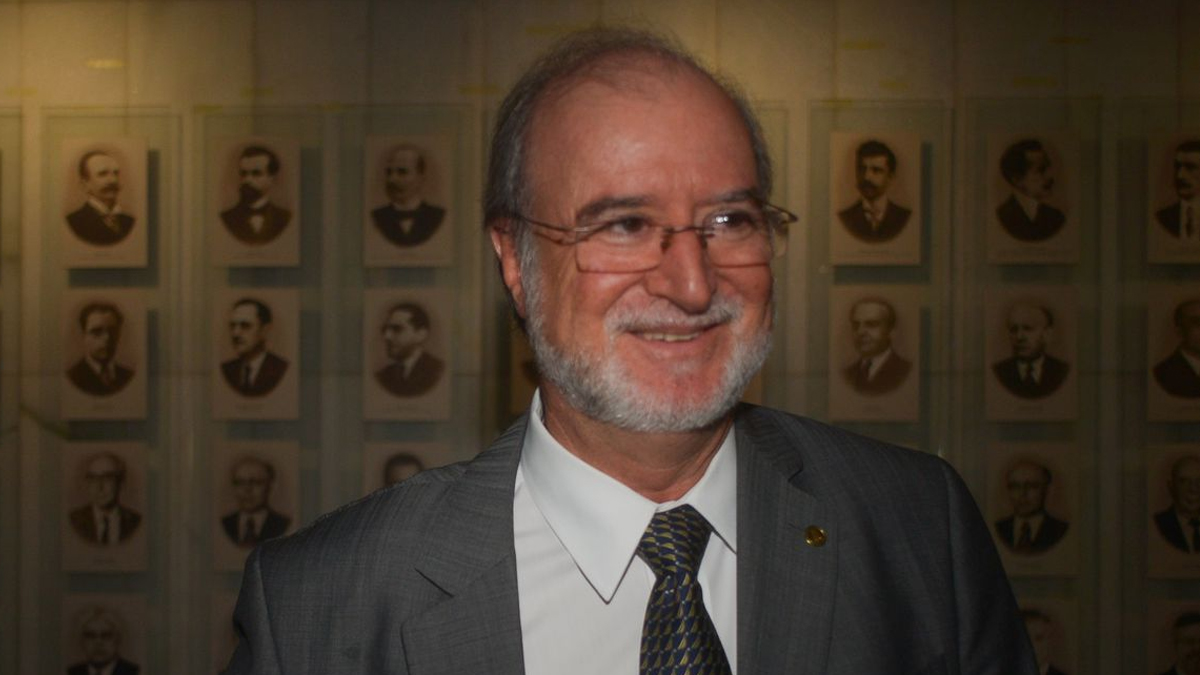STF suspende condenação de ex-governador Eduardo Azeredo no mensalão do PSDB