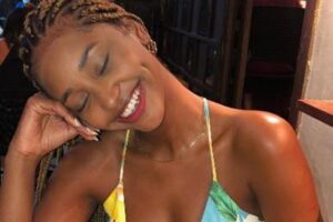 A avó da designer de interiores Kathlen Romeu, de 24 anos, relatou os momentos que passou quando a neta foi baleada durante uma ação da Polícia Militar no Complexo do Lins, na zona norte do Rio de Janeiro. - 'Gente, para de dar tiro, socorre minha neta', pediu avó de grávida morta no RJ