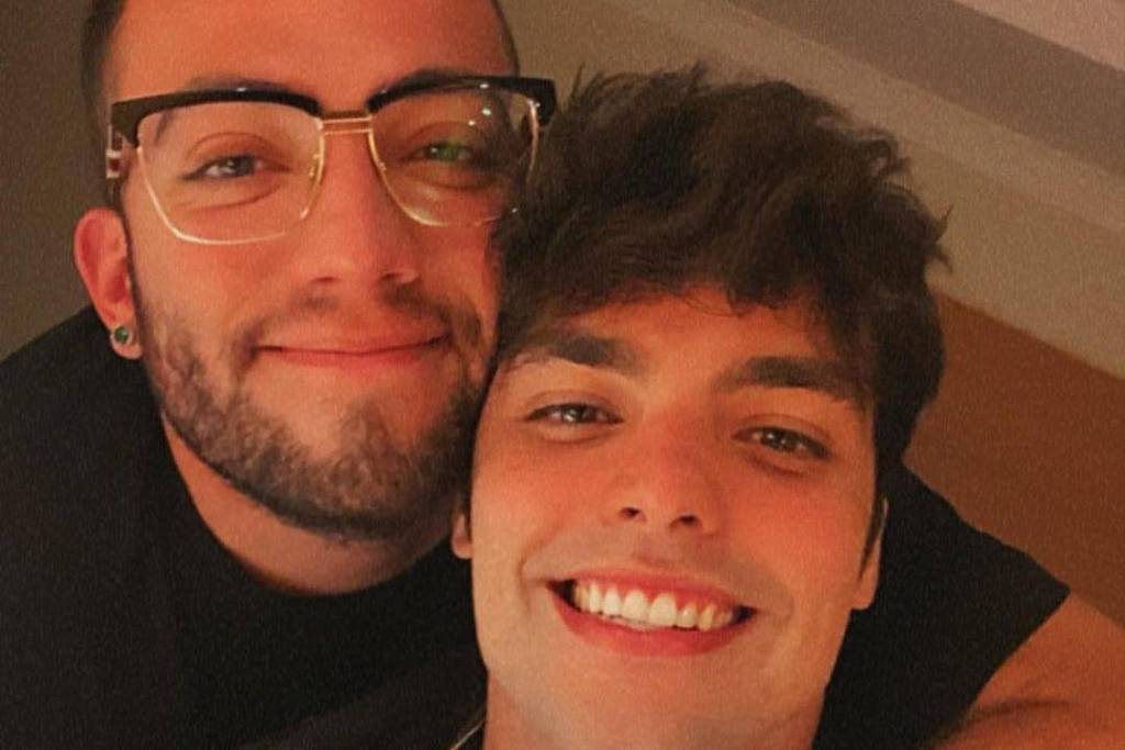 Youtuber Lucas Rangel assume namoro e fãs comparam namorado com Noah Centineo