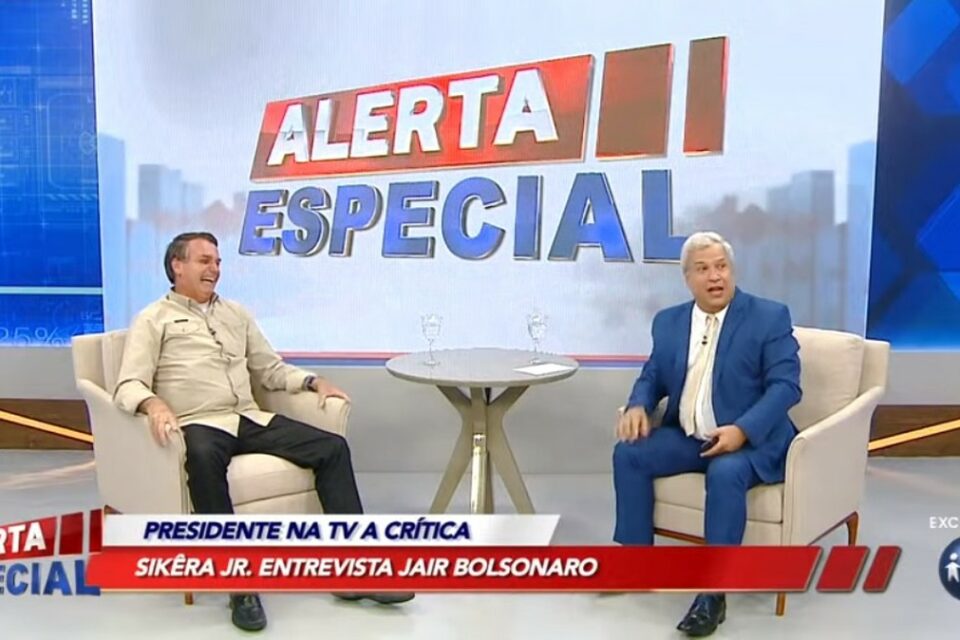 Apresentador, que é amigo íntimo da família Bolsonaro, disse que "não trabalha de graça"