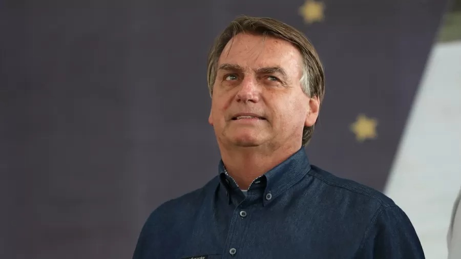 Para eles, tirar um presidente da República do cargo antes de terminado o mandato enfraquece a democracia