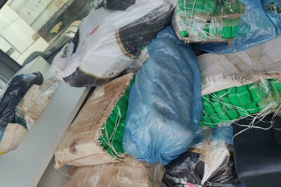 Após confronto, PM apreende 1,5 toneladas de maconha