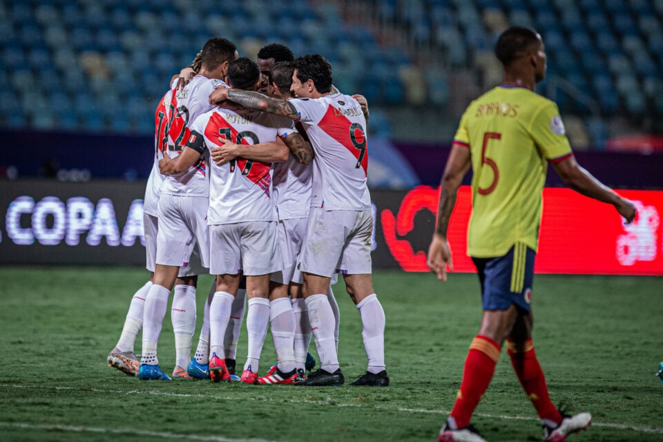 Colômbia 1×2 Peru 2