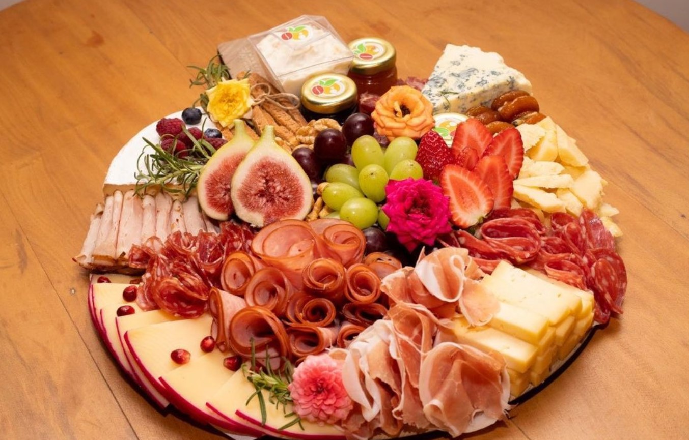 Queijarias em Goiânia preparam promoções de Dia dos Namorados