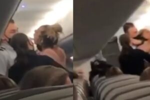 Mulher voava pela Azul, que alegou que a tripulação teve que imobilizar a tripulação dentro da aeronave