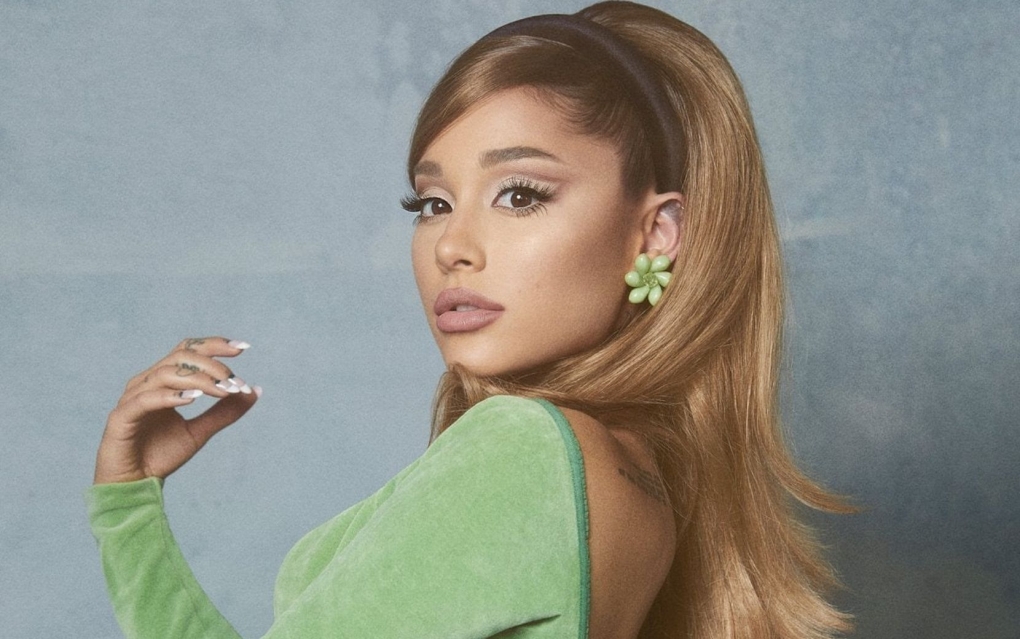 Ariana Grande ganha bicicleta vegana de presente de casamento