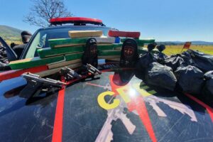 Abordagem ao carro em que eles estavam aconteceu na BR-153