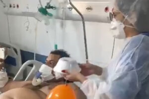 Profissionais do Hugo fazem aniversário de paciente com Covid na enfermaria