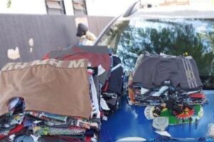 A Polícia Militar prendeu um homem suspeito de um roubo, que havia acontecido nesta terça-feira, enquanto ele vendia cuecas em Novo Gama - Suspeito de roubo é preso enquanto vendia cuecas em Novo Gama