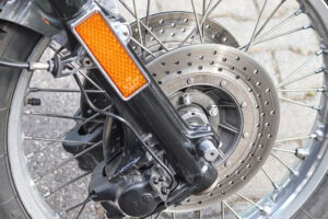 Justiça mantém indenização da Goinfra a motociclista que se acidentou em Anápolis