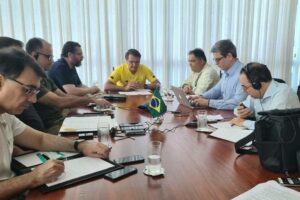 Documento mostra que Bolsonaro cita nominalmente as empresas EMS e Apsen ao pedir liberação da exportação dos produtos