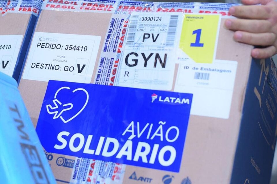 Vacinas da Pfizer chega a Goiânia