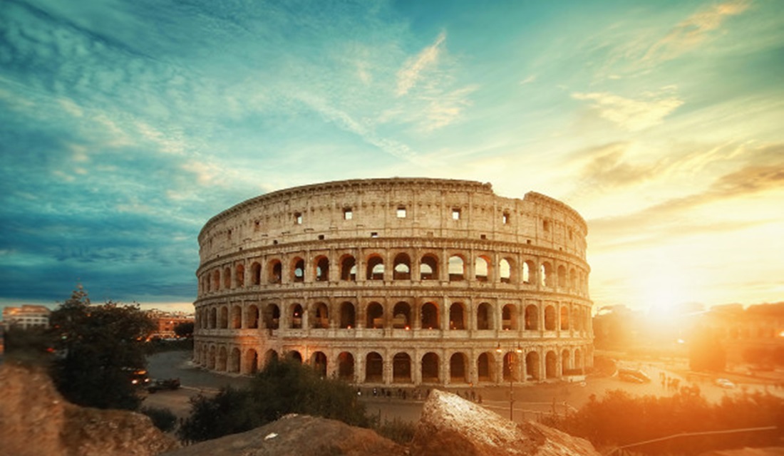 Infeliz com o casamento arranjado pelos pais, com um de seus primos como o noivo, a jovem Saman Abbas decidiu fugir de sua casa na Itália - Após recusar casamento com primo, jovem é assassinada por tio na Itália