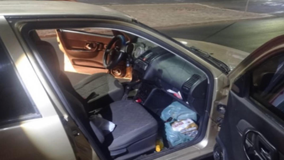 Um motorista bêbado foi flagrado realizando manobras arriscadas em frente à uma delegacia em Senador Canedo e acabou preso