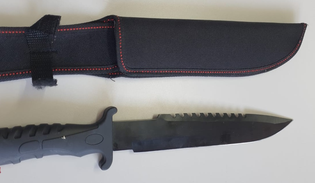 A Polícia Civil prendeu, nesta terça-feira (1), um suspeito de esfaquear o atual namorado da ex-esposa em Goiânia. A vítima foi - Preso suspeito de esfaquear atual da ex-esposa em Goiânia