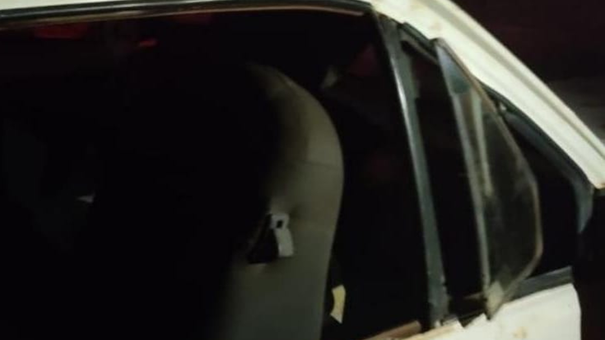 Homem colocou fogo no carro da esposa durante a discussão. Para revidar, mulher teria agredido o homem com uma barra de ferro, em Jataí