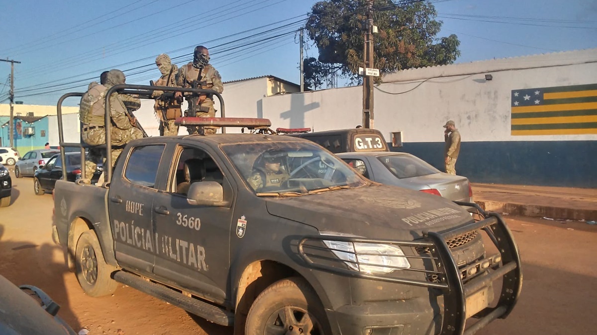 As buscas por Lázaro Barbosa Sousa, 32, apontado como autor de chacina em Ceilândia, no DF, continuam na manhã desta segunda-feira (21). (Foto: Paula Coutinho/Mais Brasília)