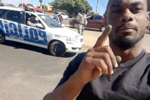 Youtuber abordado em cidade ocidental diz que tem sido intimidado