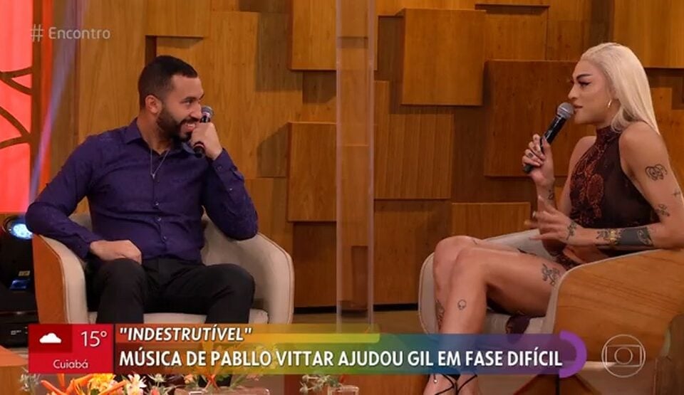 No Dia do Orgulho LGBTQ+, Pabllo Vittar supreende Gil do Vigor no 'Encontro'