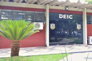 Suspeito de aplicar 'golpe do novo número' contra idosa de Manaus é preso em Goiânia - A Polícia Civil prendeu um homem de 24 anos suspeito de aplicar o golpe do novo número contra uma idosa, de 70, moradora de Manaus (AM). As apurações mostraram que a vítima teve prejuízo de R$5.500. O investigado foi preso no setor Residencial Kátia, em Goiânia