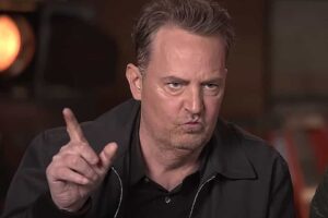 Matthew Perry: causa da morte do ator de Friends segue sendo investigada Artista foi encontrado na banheira de sua casa