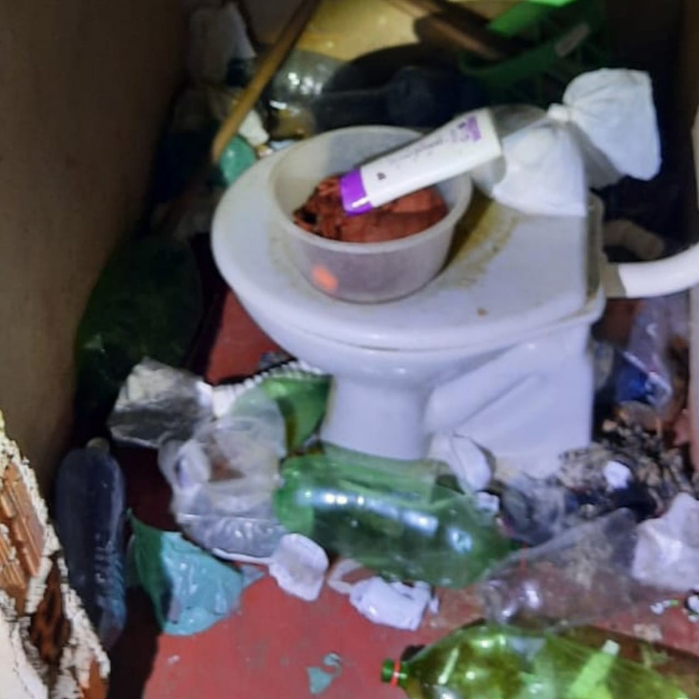 7 crianças são encontradas com fome e desidratadas em Macapá