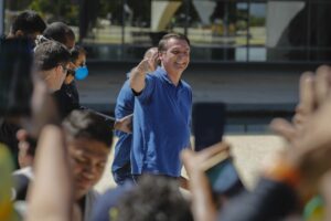 Estimativa foi feita a apoiadores que estavam concentrados na porta do Palácio da Alvorada