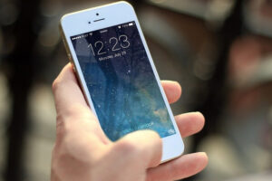 Justiça condena Vivo e empresa de cobranças por ligações excessivas a advogado