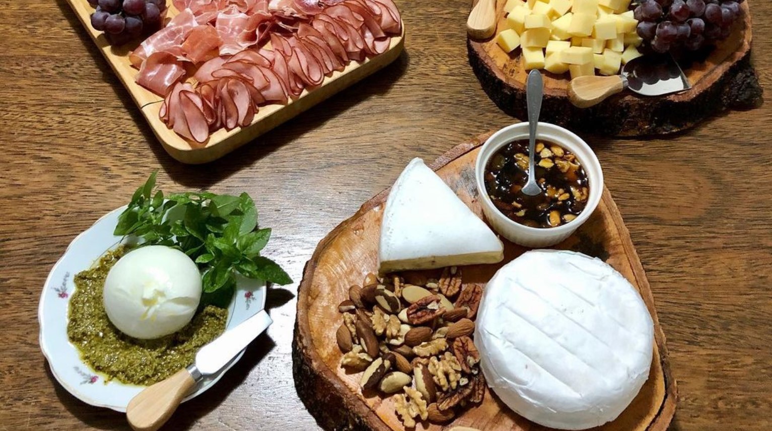 Queijaria Auca é opção de queijos recheados em Goiânia