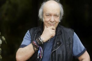 "Música, orgasmo e Deus são as melhores coisas da vida", diz Erasmo Carlos