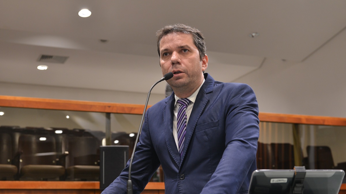 Alysson Lima tem como bandeira alterar Constituição para limitar aumento de impostos