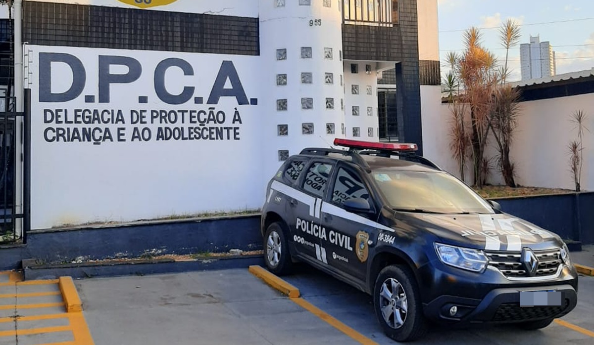 Mãe e padrasto são presos suspeitos de agredir e abandonar crianças, em Goiânia