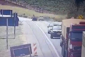 Policiais rodoviários flagraram mais de 2,7 mil infrações de trânsito, sendo que 948 foram apenas de ultrapassagens proibidas