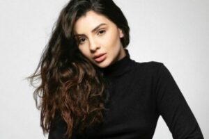 Ela sofria de aracnoidite torácica, doença rara que causa inflamação da medula espinhal