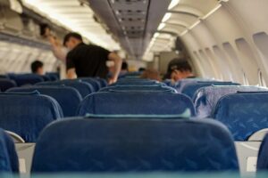 homem - PF prende passageiro em Guarulhos por suposta importunação sexual durante voo