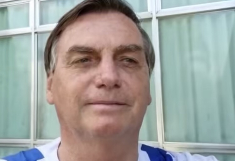 Presidente Jair Bolsonaro fala dos policiais que procuram Lázaro em Goiás (Foto: Reprodução)