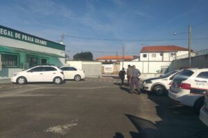 Perícia encontrou o sêmen do PM na farda e o celular da jovem dentro da viatura. Porém, mesmo assim, o juiz entendeu que a jovem "nada fez para sair daquela situação"