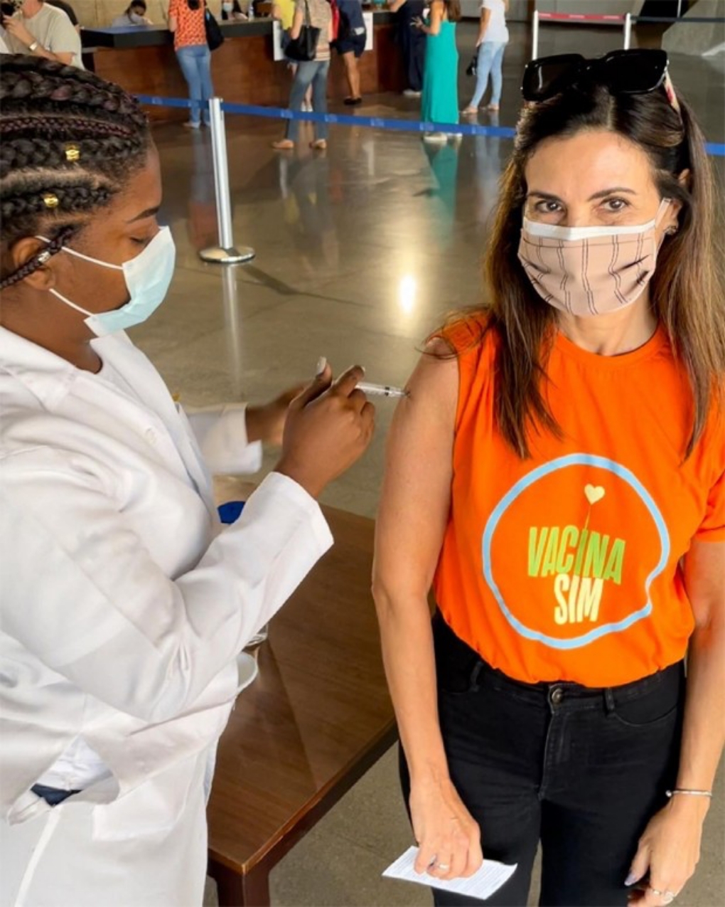 Vacinada contra Covid-19