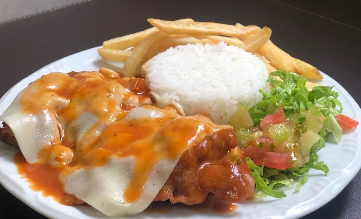 Helena Restaurante é opção de almoço executivo em Goiânia