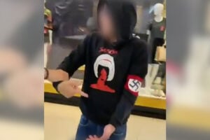 Quando foi abordado pelos policiais, o rapaz alegou que aquilo "era a sua liberdade"