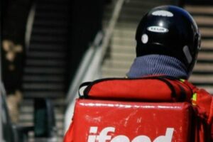 Restaurantes cobram iFood por falha de mudança de nomes por frases pró-Bolsonaro