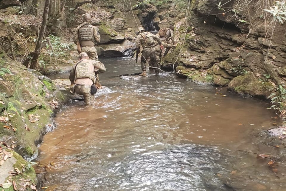 Policiais procuram suspeito de chacina no DF em riachos e árvores de Edilândia e região