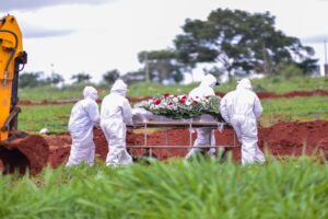 MPF quer que governo Bolsonaro pague R$ 62,5 bilhões a vítimas da Covid