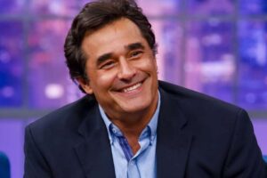 Segundo a assessoria do ator, ele está bem "dentro do possível" e sua saturação "está ótima"