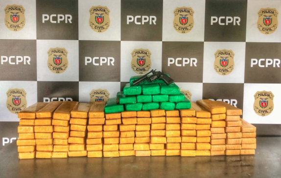 Droga apreendida pela Polícia Civil do Paraná com o suspeito (Foto: Divulgação)