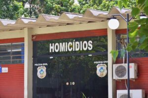 Corpo em decomposição é encontrado em estabelecimento comercial em Rio Verde (Foto: Jucimar de Sousa/Mais Goiás)