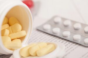 Preso suspeito de dar ansiolítico para roubar idoso em Goiânia - polícia - golpe - Boa noite, Cinderela