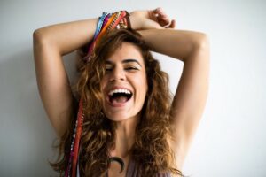 #EmCasaComSesc apresenta Mariana Aydar e mais