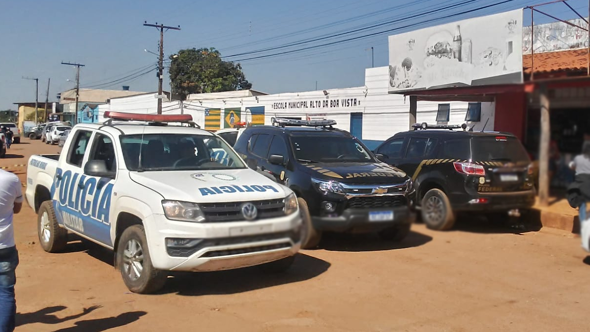 Um jovem acabou sendo preso após fingir ser um agente federal para participar das buscas pelo foragido Lázaro Barbosa, em Cocalzinho de Goiás
